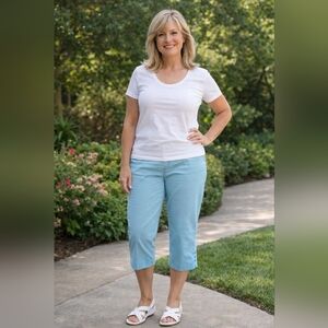 Chico's Sky Blue Casual Apparel Capri Pants Size 12